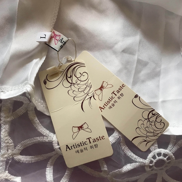 Dress - Picture 10 of 10